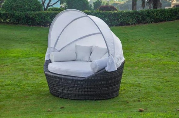 Cum afectează alegerea materialului țesăturii confortul și respirabilitatea unui pat oval?